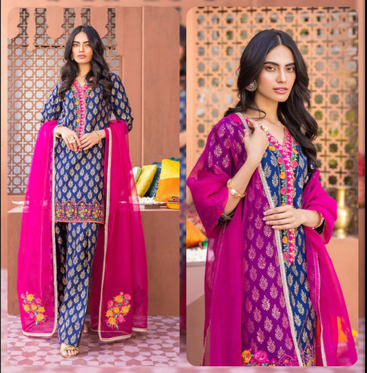 Digital Printed Lawn 3 Piece Suit With Embraided Patches
